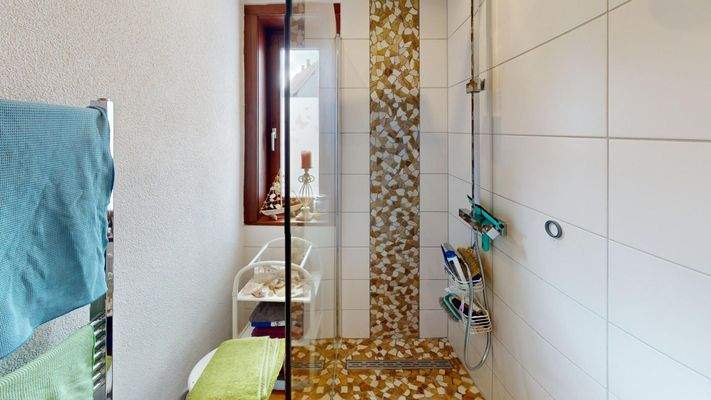 Eigengenutzt- Dusche