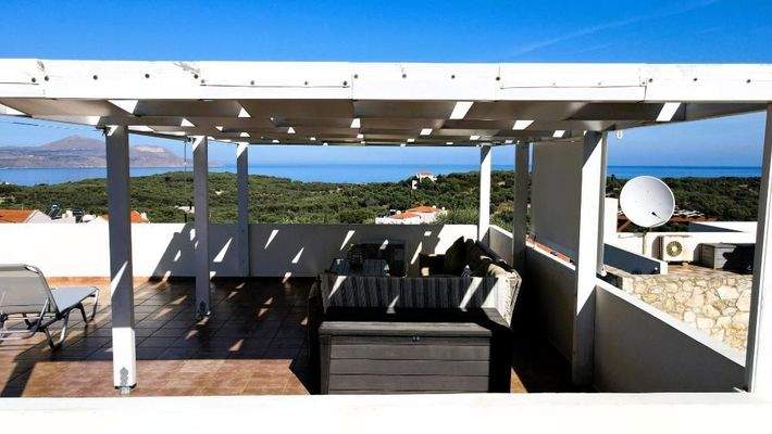 Kreta, Apokoronas: Wunderschönes 2-Schlafzimmer-Haus mit Meerblick, Garten und Dachterrasse in Plaka bei Chania