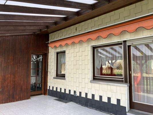 Überdachte Terrasse & Markise