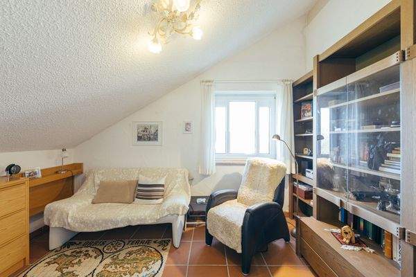 Kinderzimmer / Büro