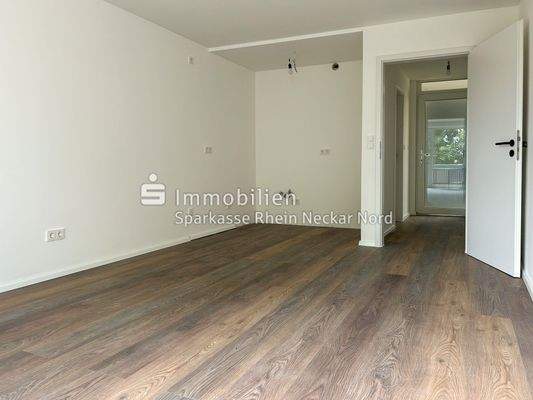 Zimmer und Küchenbereich