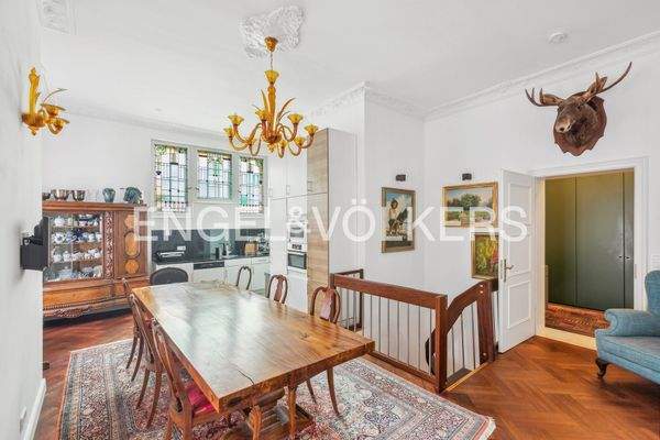 Essbereich mit Zugang zum Erdgeschoss