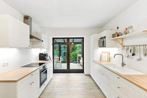 Küche Erdgeschoss/Zugang Wintergarten