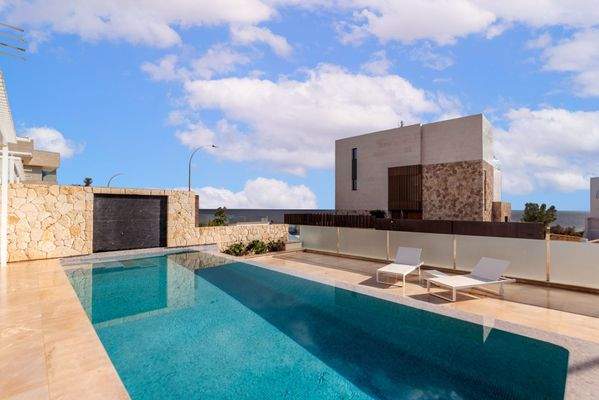 Relaxen am eigenem Pool