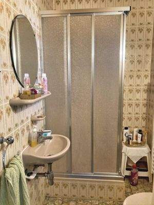 weiteres Duschbad im EG