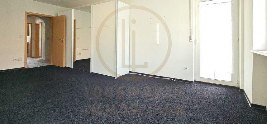 20-EG-Wohnung-großes-Zimmer-hinten-2