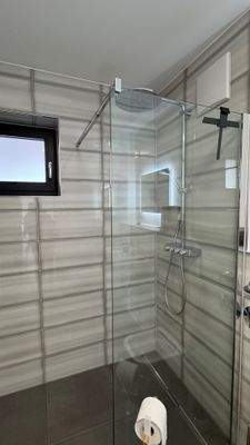 offener Duschbereich.jpg