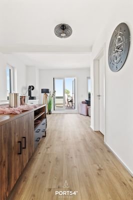 Flur mit Terrassenzugang 
