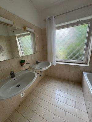 EG: Vollbad Teilansicht