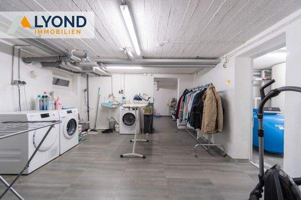 LYD 4617 - 25 Waschkeller