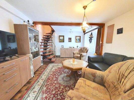 WOHNZIMMER 2 / SCHLAFZIMMER