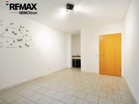 Wohn-/Essbereich mit offener Küche