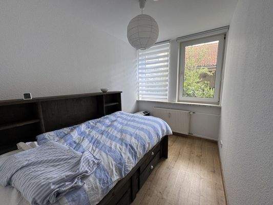 Arbeits-/Gästezimmer EG