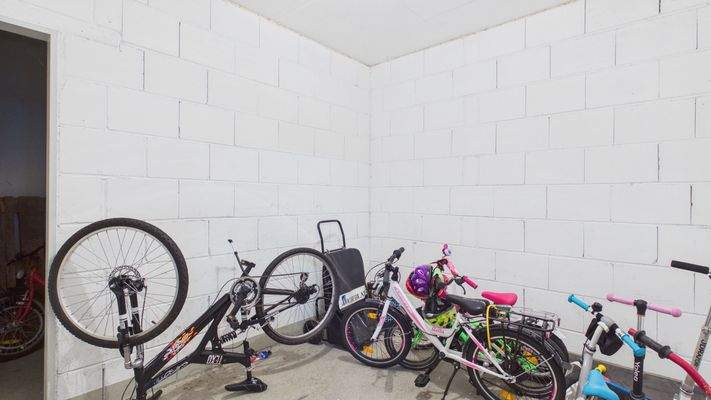 CAM04777G0-PR0044-STILL049