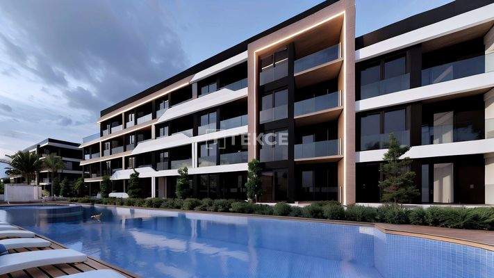 Apartments with Sauna and Pool Near Transportation in Altıntaş