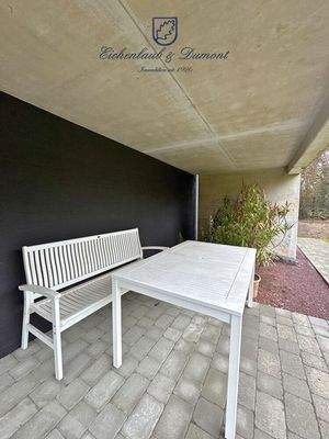 Gemeinschaftliche überdachte Terrasse