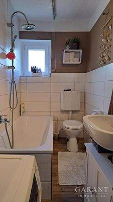 Tageslichtbad mit allem was man braucht