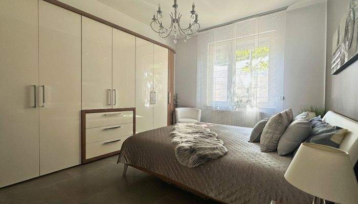 1. Schlafzimmer (EG)