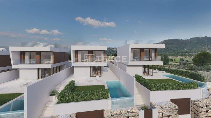 Detached Villas Close to the Golf Course in Finestrat Alicante