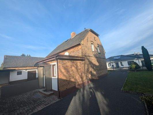 Ansicht des Wohnhauses (mit Anbau)