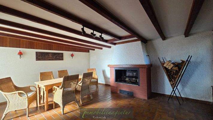 Chillige Kaminlounge - Grillen bei jedem Wetter