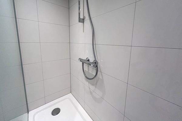 mit hochwertigen Armaturen