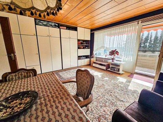 Wohn- und Schlafzimmer 