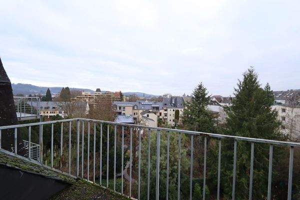 14 - Balkon am Büro