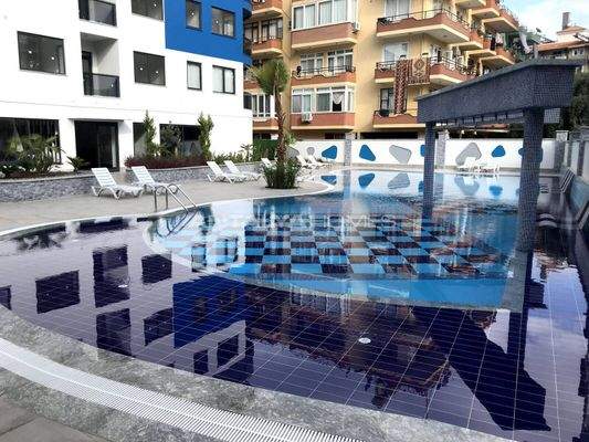Apartments with Pool and Parking near the Beach in Alanya