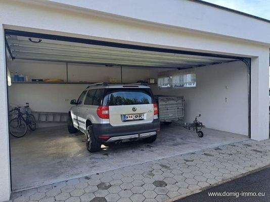 große Garage