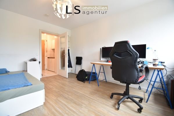 Wohn-/Schlafzimmer