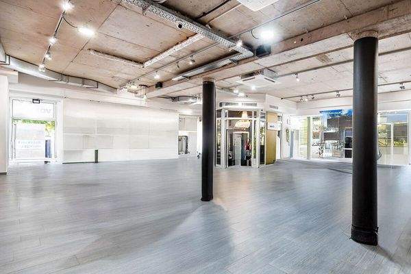 Laden-/Bürofläche bearbeitet mit KI