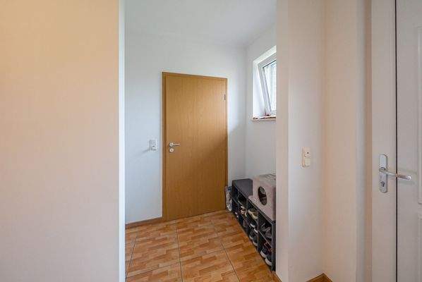 Einliegerwohnung l Flur