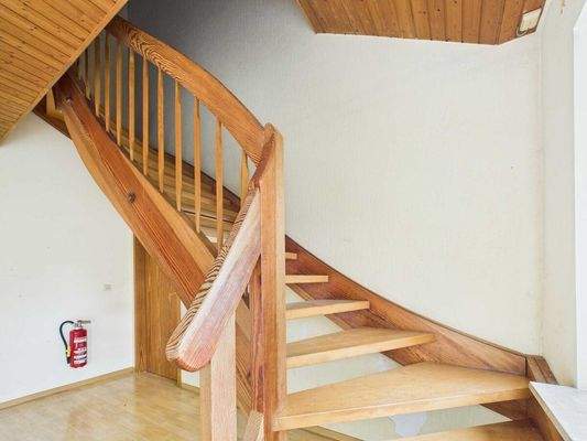 Treppenaufgang Gebäude 1