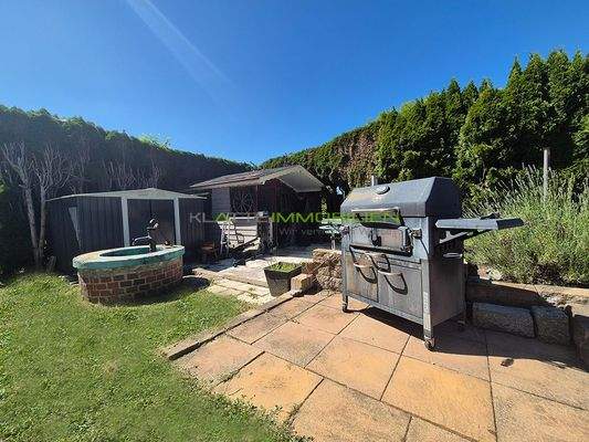 Garten 08 mit Grillplatz