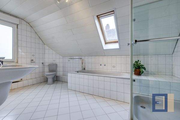 Badezimmer OG 