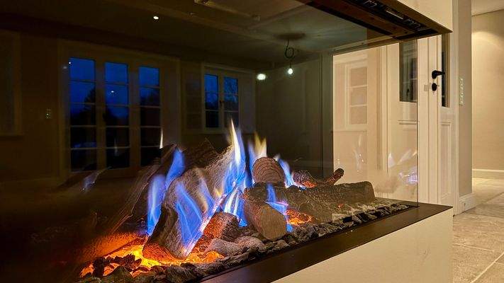 Gaskamin von Kalfire mit Funkenflug