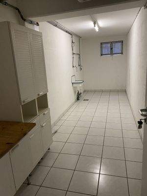 der große Kellerraum