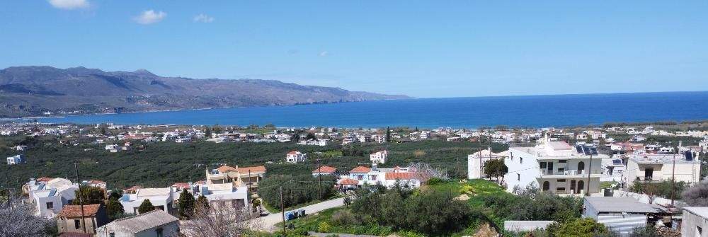 Kreta, Tavronitis: Grundstück mit hoher Bebaubarkeit in Meeresnähe zu verkaufen