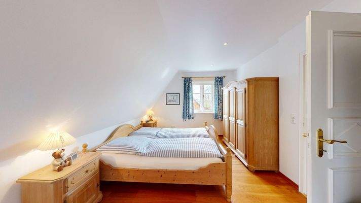 Schlafzimmer 2