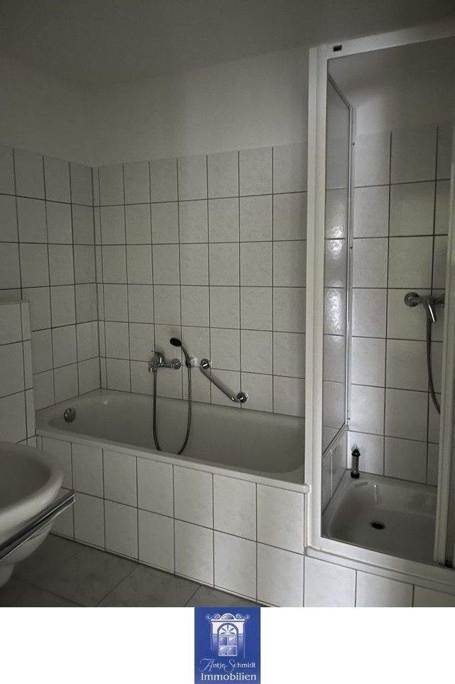 Ruhige Souterrainwohnung in zentraler Lage! - Foto 1