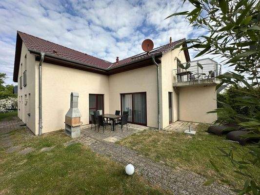 Terrasse mit Grillplatz