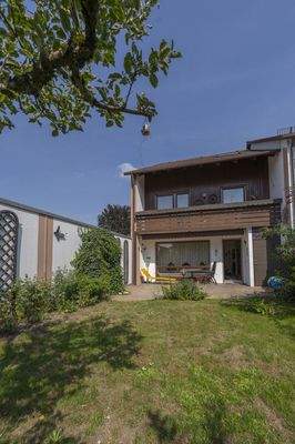 Hausansicht vom Garten