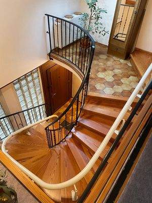 Treppenaufgang große Wohneinheit