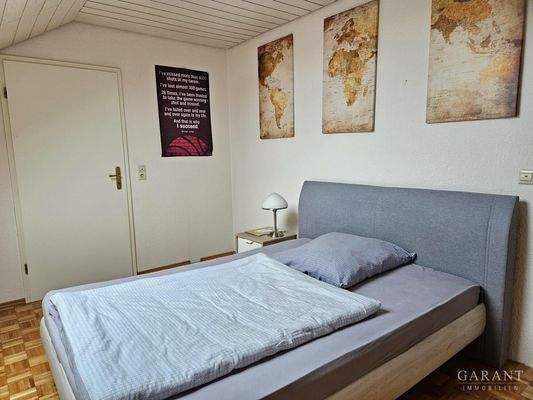 Zimmer o. Ankleide OG