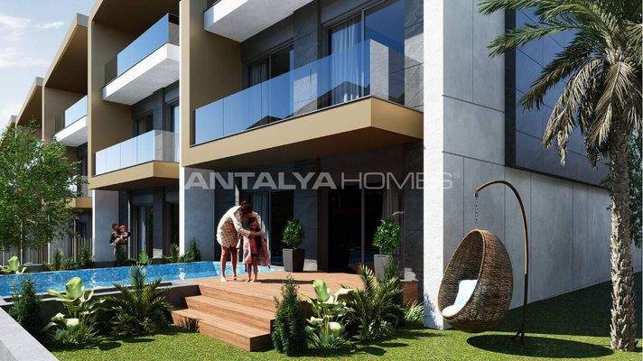 6-Bedroom Luxury Houses with Pools in Altıntaş Antalya