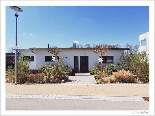 145-2025 Straßenseite.jpg