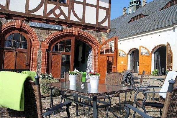 'Gäste herzlich willkommen!'