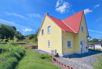 Frontansicht - Terrasse KI generiert