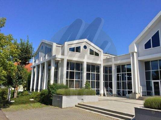 INFOS UNTER: 06171-586000